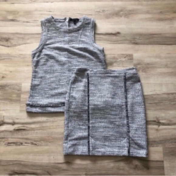 Banana Republic Top and Skirt Set - Picture 1 of 10